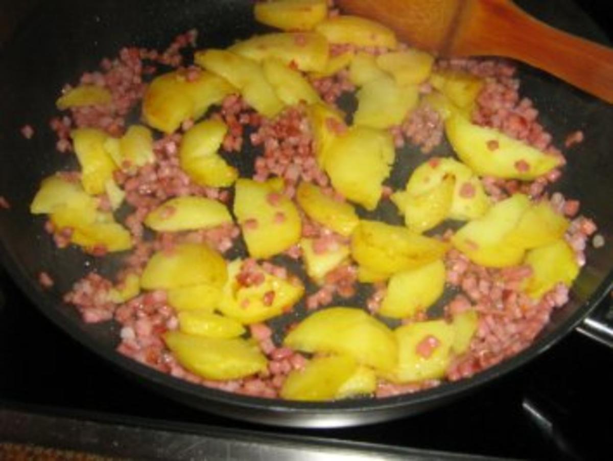 Frittata aus Kartoffeln, Schinken Radicchio und Ei - Rezept - Bild Nr. 3