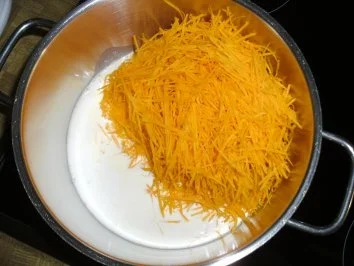 Rezept: Kürbis-Mandel-Creme Bild Nr. 3 Kürbis-Mandel-Creme - Rezept - Bild Nr. 3