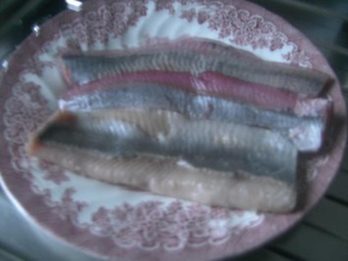 ( Fisch )   Matjessalat - Rezept - Bild Nr. 3