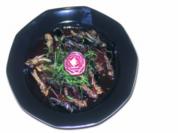 Pad Prig Geng Taggataen „Knusprig gebratene scharfe Heuschrecken“ - Rezept