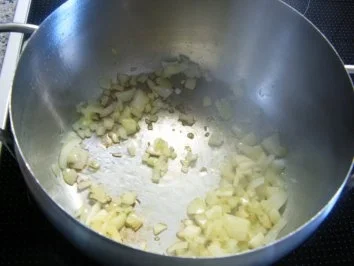 Rezept: Tomaten-Graupensuppe Bild Nr. 3 Tomaten-Graupensuppe - Rezept - Bild Nr. 3