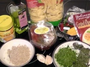 Rezept: Tagliatelle mit Petersilien-Mandel Pesto Bild Nr. 3 Tagliatelle mit Petersilien-Mandel Pesto - Rezept - Bild Nr. 3