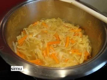 Rezept: Beschwipste Nudeln Bild Nr. 4 Beschwipste Nudeln - Rezept - Bild Nr. 4