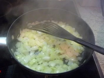 Rezept: Pasta :Meine Maultaschen...heute... in Brühe mit Ei Bild Nr. 5 Pasta :Meine Maultaschen...heute... in Brühe mit Ei - Rezept - Bild Nr. 5