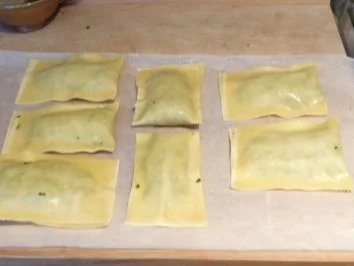 Rezept: Pasta :Meine Maultaschen...heute... in Brühe mit Ei Bild Nr. 13 Pasta :Meine Maultaschen...heute... in Brühe mit Ei - Rezept - Bild Nr. 13