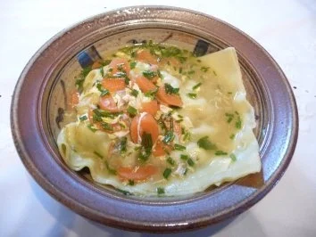 Rezept: Pasta :Meine Maultaschen...heute... in Brühe mit Ei Bild Nr. 2 Pasta :Meine Maultaschen...heute... in Brühe mit Ei - Rezept - Bild Nr. 2