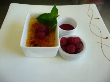 Creme Brülee mit Himbeeren - Rezept