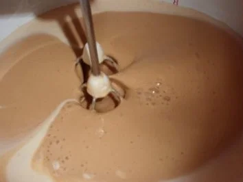 Rezept: Kuchen: Kaffee-Eierlikör-Gugelhupf Bild Nr. 4 Kuchen: Kaffee-Eierlikör-Gugelhupf - Rezept - Bild Nr. 4