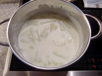 Rezept: Frikadellen auf Kohlrabi Gemüse und Kartoffelnrösti Bild Nr. 9 Frikadellen auf Kohlrabi Gemüse und Kartoffelnrösti - Rezept - Bild Nr. 9