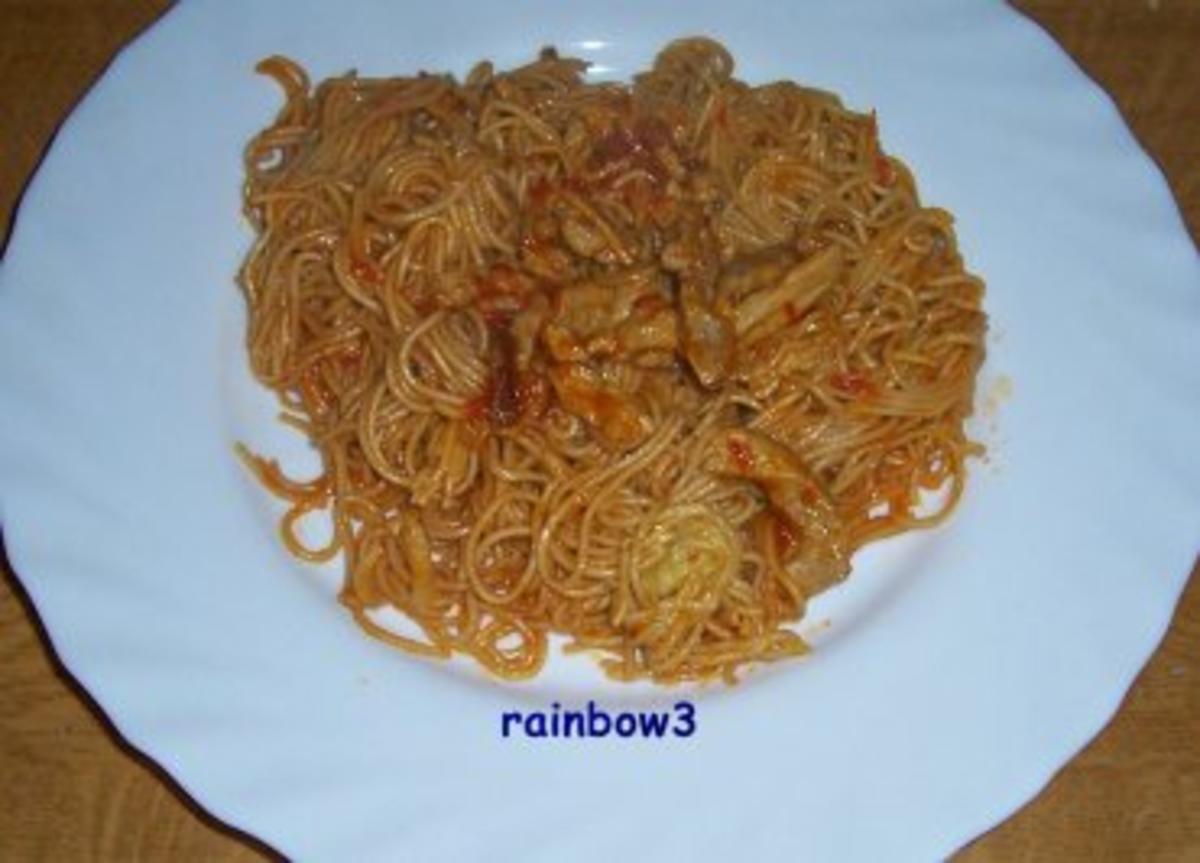 Kochen: Chinesische Nudeln in fruchtig-scharfer Sauce mit
Schweinegeschnetzeltem - Rezept Gesendet von rainbow3