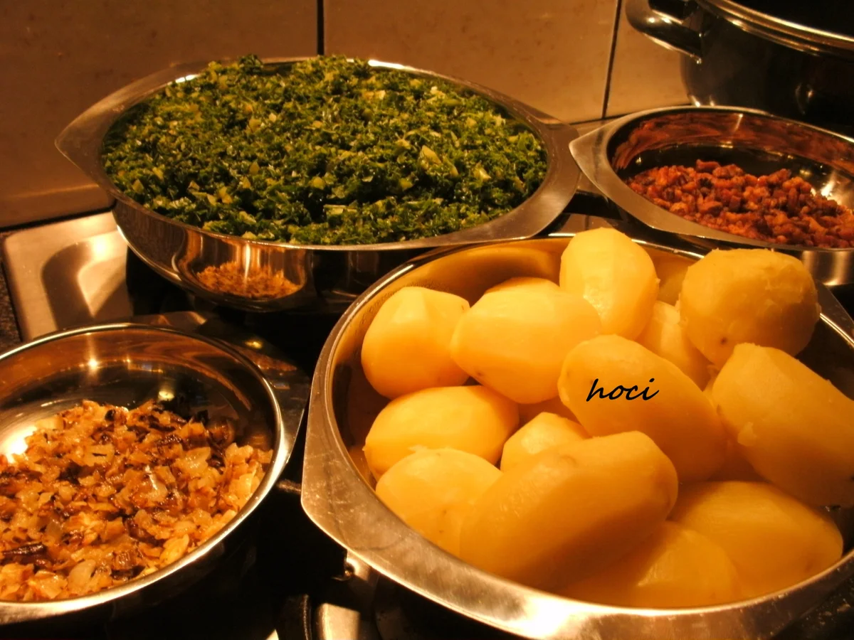 BOERENKOOLSTAMPPOT MET ROOKWORST - Rezept - Bild Nr. 8