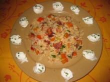 Buntes scharfes Reispfännchen mit kleinen Quarknockeln - Rezept
