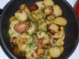 Hähnchenbruststreifen mit Paprikagemüse und Bratkartoffeln - Rezept - Bild Nr. 4