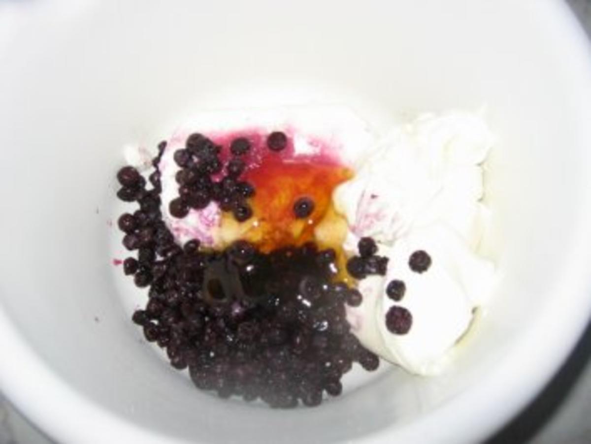 Mascarpone-Quark mit Heidelbeeren - Rezept - Bild Nr. 2