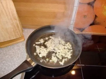 Nudeln mit Zucchini, Möhren und Wiener - Rezept