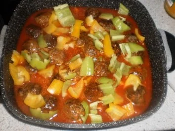 Izmir Köftesi ~ Köfte in Tomatensauce - Rezept - Bild Nr. 9