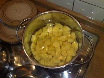 Rezept: Sauerkraut Bauchfleisch Stampfkartoffeln Zwiebeln Bild Nr. 2 Sauerkraut Bauchfleisch Stampfkartoffeln Zwiebeln - Rezept - Bild Nr. 2