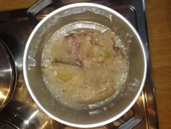 Rezept: Sauerkraut Bauchfleisch Stampfkartoffeln Zwiebeln Bild Nr. 4 Sauerkraut Bauchfleisch Stampfkartoffeln Zwiebeln - Rezept - Bild Nr. 4