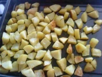 Rezept: Zwergi's Mini - Wirsingrouladen aus dem Backofen mit Rosmarinkartoffeln Bild Nr. 6 Zwergi's Mini - Wirsingrouladen aus dem Backofen mit Rosmarinkartoffeln - Rezept - Bild Nr. 6