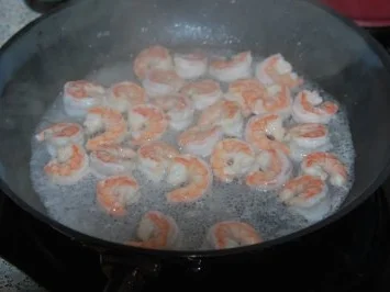 Gaeng Ped Gung - Rotes Thai-Curry mit Garnelen - Rezept - Bild Nr. 4