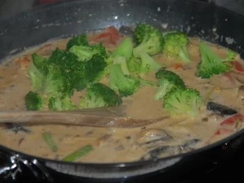 Gaeng Ped Gung - Rotes Thai-Curry mit Garnelen - Rezept - Bild Nr. 5