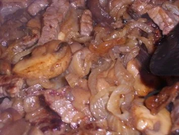 Fleisch: Boeuf Stroganoff auf Butternudeln - Rezept - Bild Nr. 6