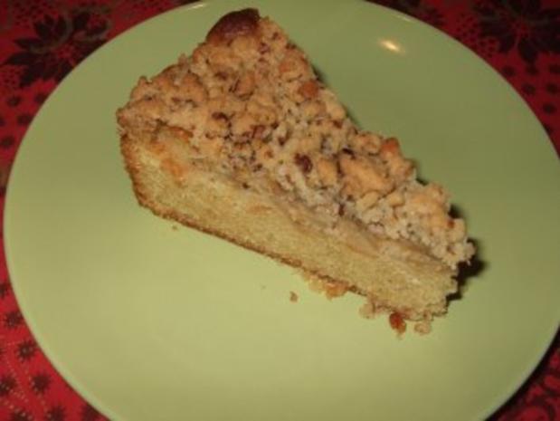 Rührkuchen mit Apfel Nuss Marzipanhaube - Rezept - kochbar.de