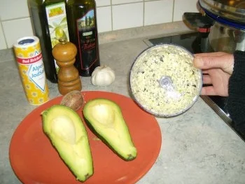 Rezept: Avocado Snack ala Moni Bild Nr. 4 Avocado Snack ala Moni - Rezept - Bild Nr. 4