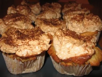 Rezept: Kokos-Ananas-Muffins Bild Nr. 3 Kokos-Ananas-Muffins - Rezept - Bild Nr. 3