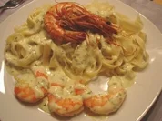 Rezept: Black Tiger Prawns mit Tagliatelle und Krรคutersauce Black Tiger Prawns mit Tagliatelle und Krรคutersauce - Rezept