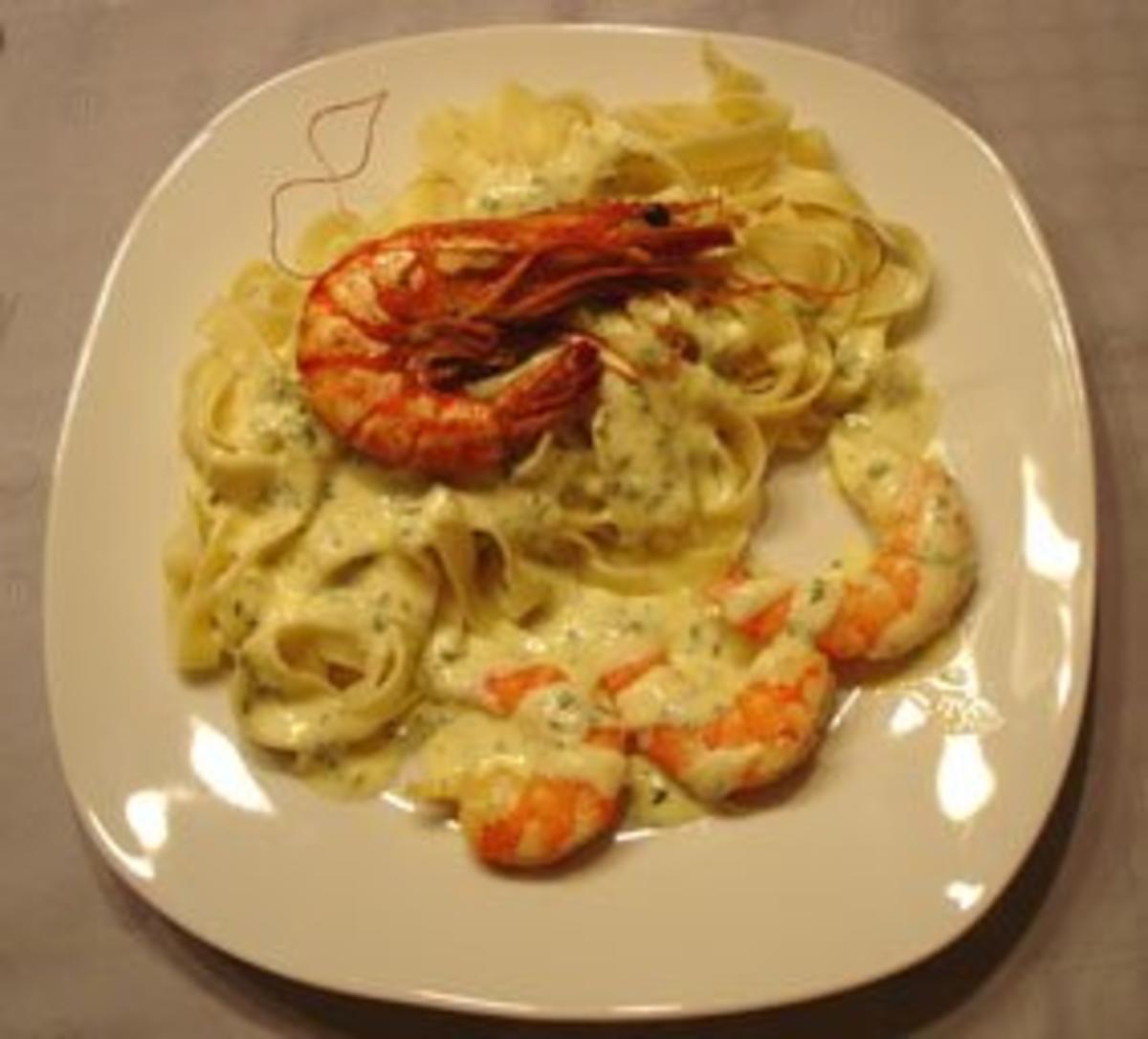 Black Tiger Prawns mit Tagliatelle und Kräutersauce - Rezept - Bild Nr. 3