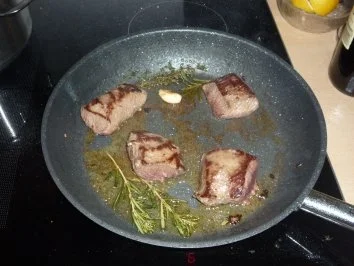 Lammrücken in Whisky-Senf-Sauce - Rezept - Bild Nr. 2