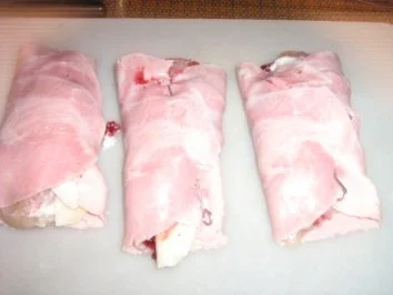 Hähnchenbrüstchen - Helene, im Schinkenmantel auf Paprikagemüse - Rezept - Bild Nr. 5