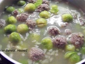 Rezept: Teufelchens Rosenkohl mit Koriander-Hack-Bällchen Bild Nr. 9 Teufelchens Rosenkohl mit Koriander-Hack-Bällchen - Rezept - Bild Nr. 9