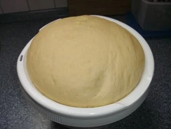 Rezept: 2 in 1 - Hefekuchen Bild Nr. 3 2 in 1 - Hefekuchen - Rezept - Bild Nr. 3