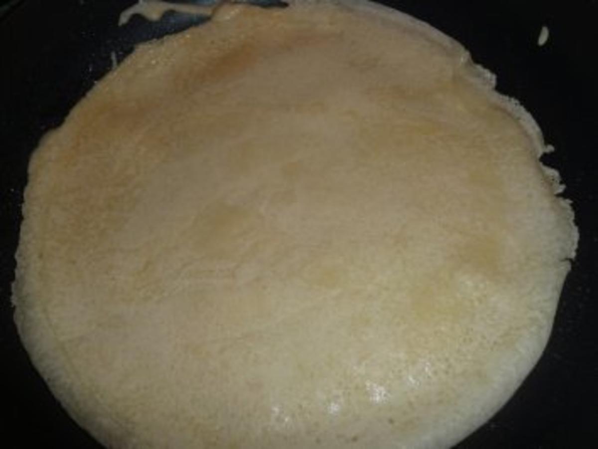 Crespelle mit Schokifüllung und Zuckerkruste - Rezept - Bild Nr. 7