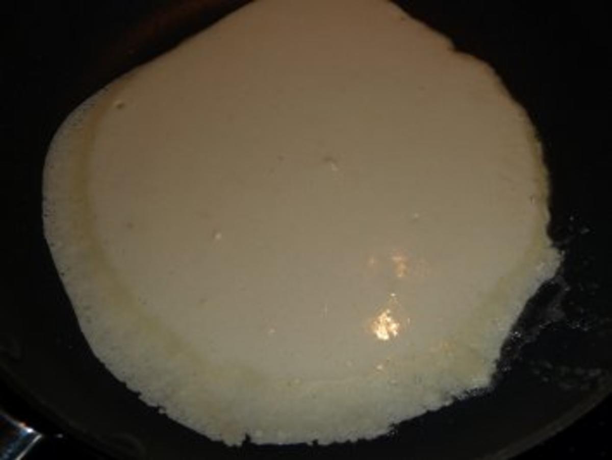 Crespelle mit Schokifüllung und Zuckerkruste - Rezept - Bild Nr. 8