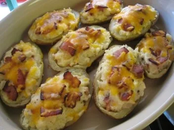 Rezept: Doppelt gebackene Kartoffeln Doppelt gebackene Kartoffeln - Rezept