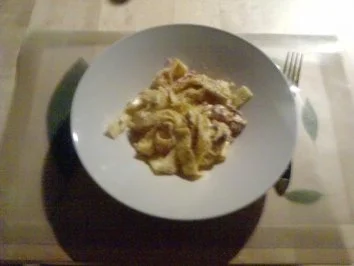 Rezept: Römische Schinkennudeln Römische Schinkennudeln - Rezept