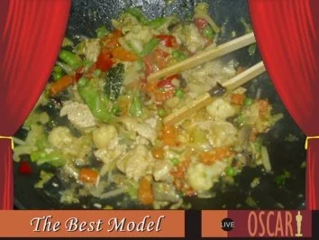 Rezept: Frittierte Glasnudeln Bild Nr. 2 Frittierte Glasnudeln - Rezept - Bild Nr. 2