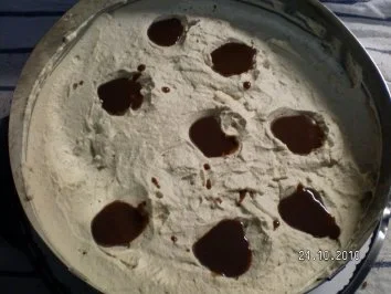 Rezept: Sahne-Mokkatorte Bild Nr. 4 Sahne-Mokkatorte - Rezept - Bild Nr. 4