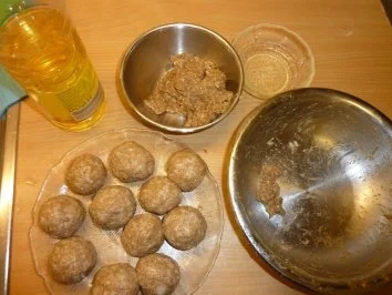 Rezept: Asia-Hackbällchen mit und ohne Bild Nr. 2 Asia-Hackbällchen mit und ohne - Rezept - Bild Nr. 2