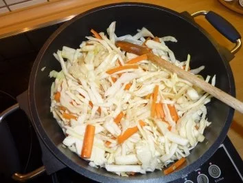 Rezept: Asia-Hackbällchen mit und ohne Bild Nr. 5 Asia-Hackbällchen mit und ohne - Rezept - Bild Nr. 5