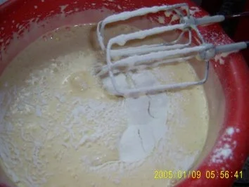 Rezept: Biskuitrolle mit Aprikosenmarmelade Bilder on Bild Nr. 5 Biskuitrolle mit Aprikosenmarmelade Bilder on - Rezept - Bild Nr. 5