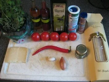 Spaghetti, Kapern, Sardellen, Pecorino und mehr... - Rezept