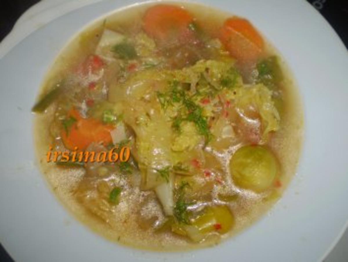 Schlanksuppe (Kohlsuppe)  - Rezept