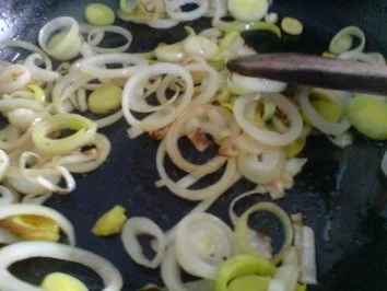 Rezept: Hähnchenbrüste in sahniger Gemüse-Soße Bild Nr. 16 Hähnchenbrüste in sahniger Gemüse-Soße - Rezept - Bild Nr. 16