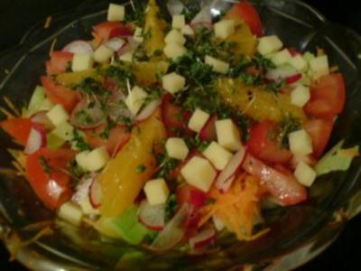 Bunter Salat dazu gebratene Baramundifilets - Rezept