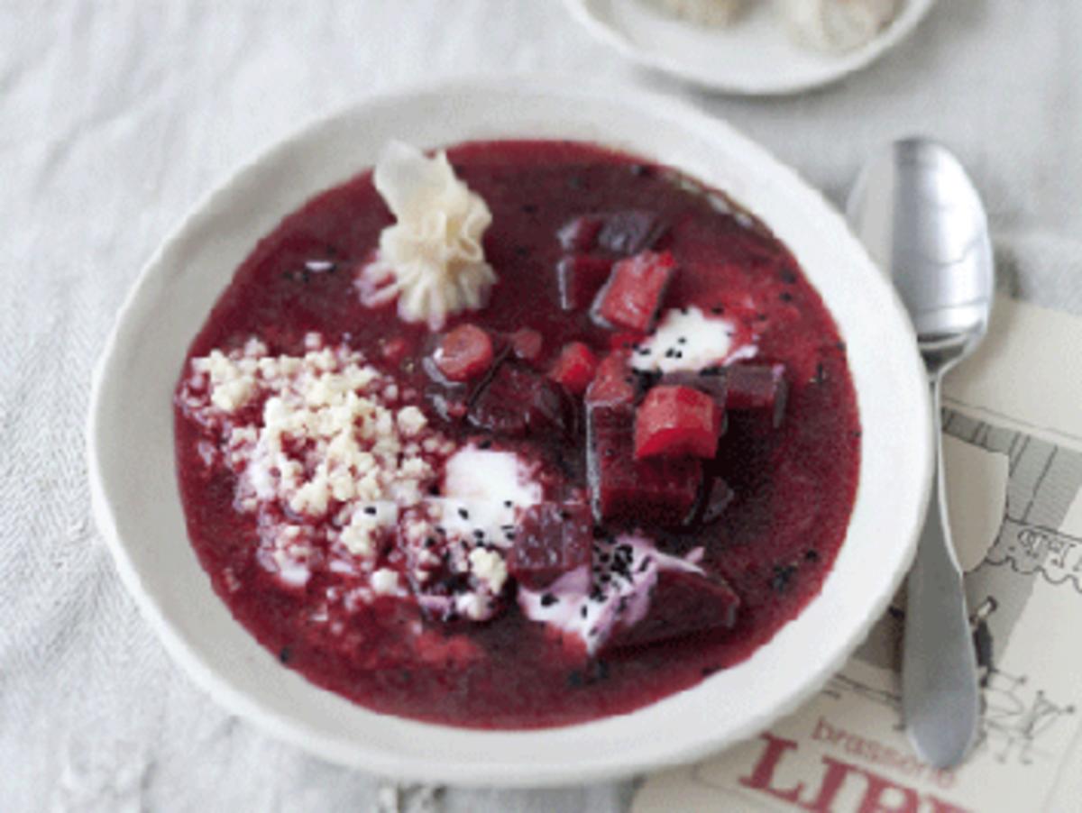 Bilder für Orientalische Rote-Bete-Suppe mit Hackfleisch-Wantans - Rezept