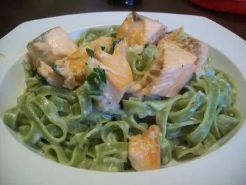 Lachs - Sahne - Soße mit Bandnudeln - Rezept - Bild Nr. 4